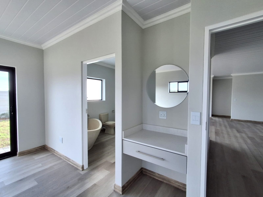 3 Bedroom Property for Sale in Stilbaai Wes Western Cape